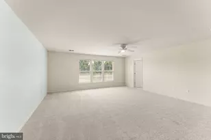 8309 Double Eagle St, Gainesville, VA 20155 - Photo 32