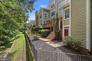 315 Overlook Dr, Occoquan, VA 22125 - Photo 2