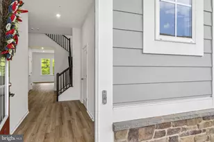 18270 Moss Gdn Rd, Dumfries, VA 22026 - Photo 4