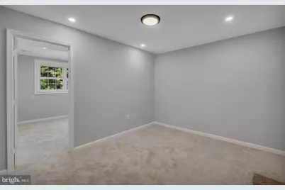 14079 Geraldine Court, Woodbridge, VA 22193 - Photo 4
