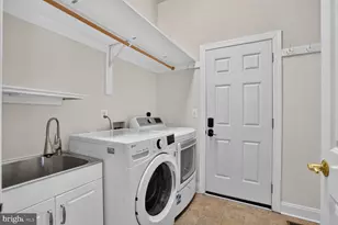 15508 Hagen Way, Haymarket, VA 20169 - Photo 30