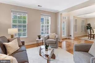 799 Monument Square, Woodbridge, VA 22191 - Photo 8