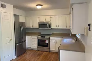 12638 Monarch Ct, Woodbridge, VA 22192 - Photo 14