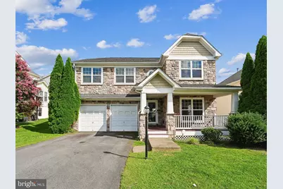 18483 Quantico Gateway Drive, Triangle, VA 22172 - Photo 1