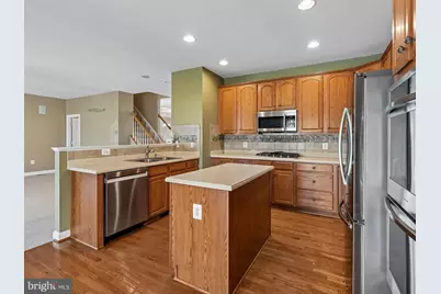 18483 Quantico Gateway Drive, Triangle, VA 22172 - Photo 8