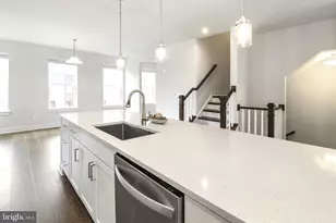 17789 Osprey Harbor Ln, Dumfries, VA 22026 - Photo 16