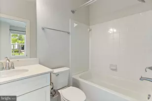 17713 Longspur Cove Ln, Dumfries, VA 22026 - Photo 12