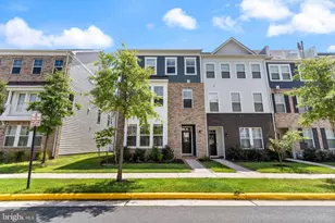 17713 Longspur Cove Ln, Dumfries, VA 22026 - Photo 2