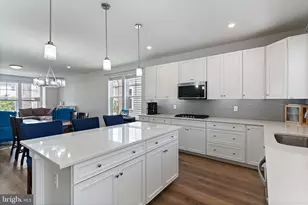 17713 Longspur Cove Ln, Dumfries, VA 22026 - Photo 16