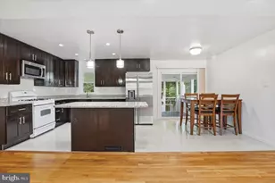 14716 Anderson St, Woodbridge, VA 22193 - Photo 2