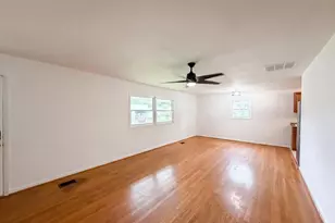 [Address not provided], Woodbridge, VA 22191 - Photo 12