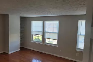 1810 Tilletson Pl, Woodbridge, VA 22191 - Photo 12