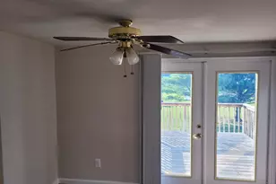 1810 Tilletson Pl, Woodbridge, VA 22191 - Photo 10