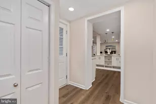 4749 Shadow Oak Ct, Dumfries, VA 22025 - Photo 14