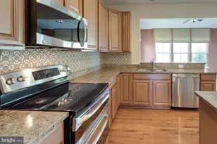 12760 Manor Hall Ct, Bristow, VA 20136 - Photo 16
