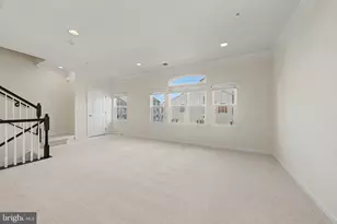 7458 Brunson Cir, Gainesville, VA 20155 - Photo 4