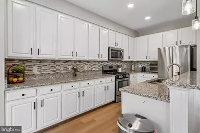 13368 Colchester Ferry Place, Woodbridge, VA 22191 - Photo 12