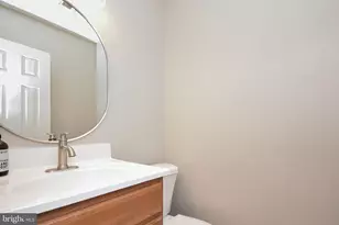 8853 Teakwood Ct, Manassas, VA 20109 - Photo 6