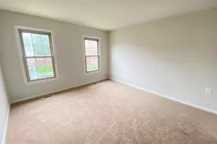 12116 Stallion Ct, Woodbridge, VA 22192 - Photo 8
