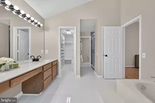 2893 Chevoit Hill Ct, Woodbridge, VA 22191 - Photo 58
