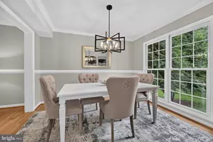 2893 Chevoit Hill Ct, Woodbridge, VA 22191 - Photo 22