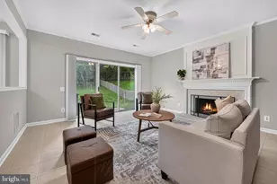 2893 Chevoit Hill Ct, Woodbridge, VA 22191 - Photo 38