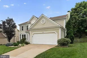2893 Chevoit Hill Ct, Woodbridge, VA 22191 - Photo 4