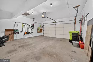 2893 Chevoit Hill Ct, Woodbridge, VA 22191 - Photo 100