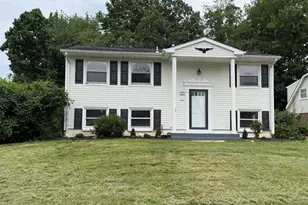 4401 kentmore Dr, Woodbridge, VA 22193 - Photo 2