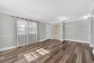14593 Earlham Ct, Woodbridge, VA 22193 - Photo 4