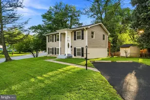 4656 Evansdale Rd, Woodbridge, VA 22193 - Photo 2