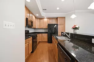 2584 Eastbourne Dr, Woodbridge, VA 22191 - Photo 10