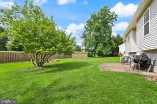 5793 Rockcliff Ln, Woodbridge, VA 22193 - Photo 24