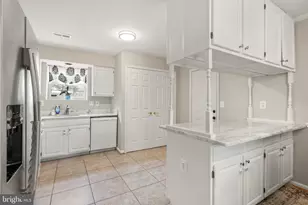 5793 Rockcliff Ln, Woodbridge, VA 22193 - Photo 6