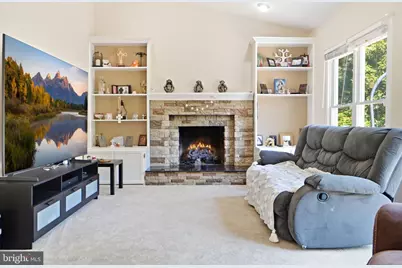 8213 Crackling Fire Drive, Gainesville, VA 20155 - Photo 24