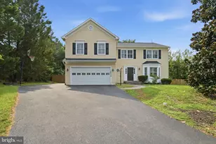 16004 Kings Mountain Rd, Woodbridge, VA 22191 - Photo 2