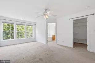 9041 Falcon Glen Ct, Bristow, VA 20136 - Photo 14