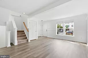 9041 Falcon Glen Ct, Bristow, VA 20136 - Photo 2
