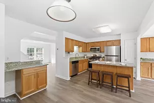 9041 Falcon Glen Ct, Bristow, VA 20136 - Photo 4