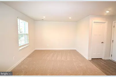 11328 Willow Green Circle, Manassas, VA 20109 - Photo 4