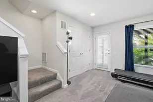 17008 Hoskins Way, Dumfries, VA 22026 - Photo 30