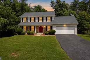 8140 Sinclair Mill Rd, Manassas, VA 20112 - Photo 2