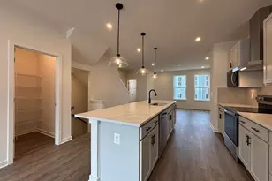 18032 Alicia Ave, Dumfries, VA 22026 - Photo 4