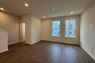 18032 Alicia Ave, Dumfries, VA 22026 - Photo 8
