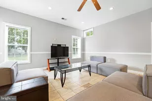14863 Chimbote Ct, Gainesville, VA 20155 - Photo 6