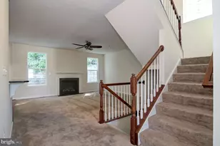 3401 Eagle Ridge Dr, Woodbridge, VA 22191 - Photo 2
