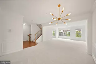 2289 Kew Gardens Dr, Woodbridge, VA 22191 - Photo 2