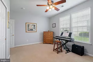 16908 Four Seasons Dr, Dumfries, VA 22025 - Photo 34