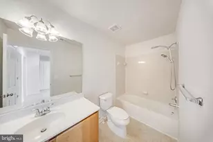 9326 Alvyn Lake Cir, Bristow, VA 20136 - Photo 22