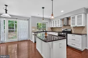 3569 Eskew Ct, Woodbridge, VA 22192 - Photo 10